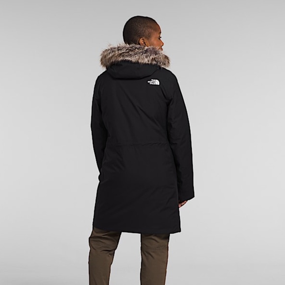 North Face Arctic Parka 550 in Black - Picture 1 of 6